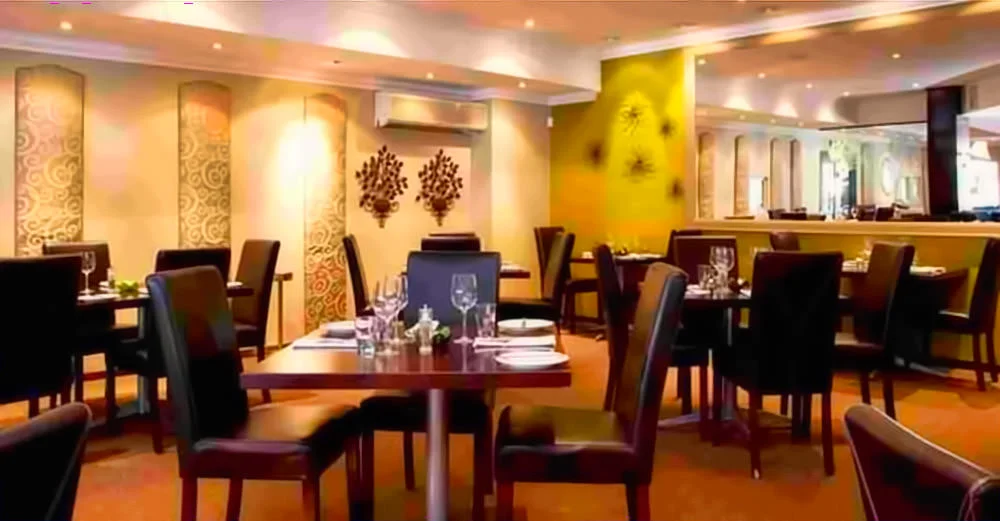 DW Eleven-13 Restaurant