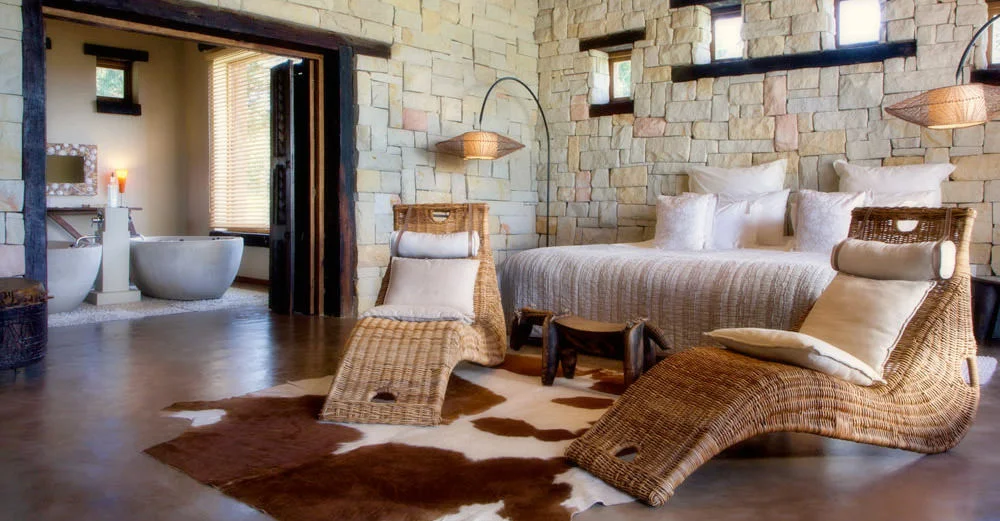Siyabonga Suite 15 / Hartford House (p)