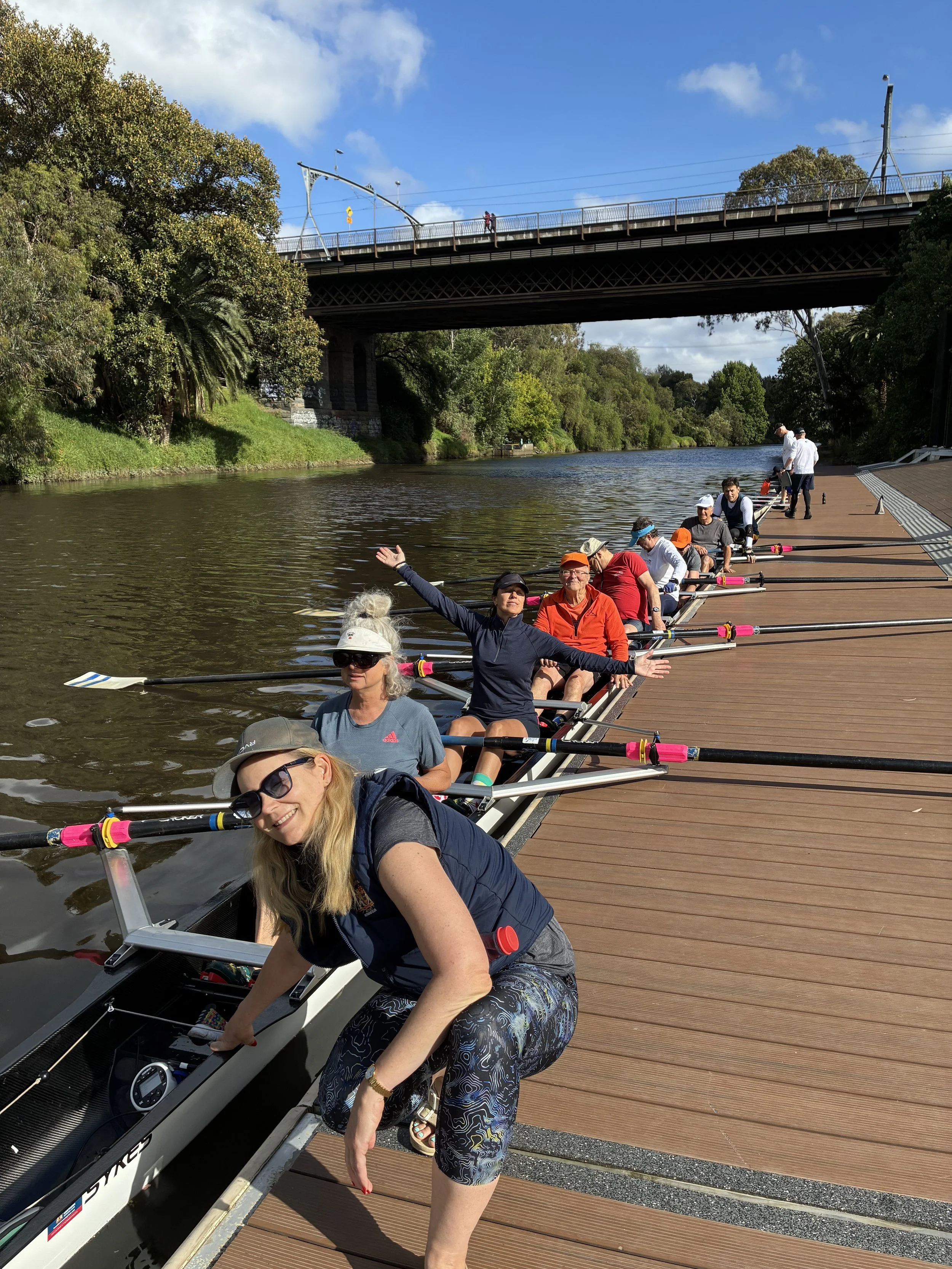Long line of rowers.jpeg