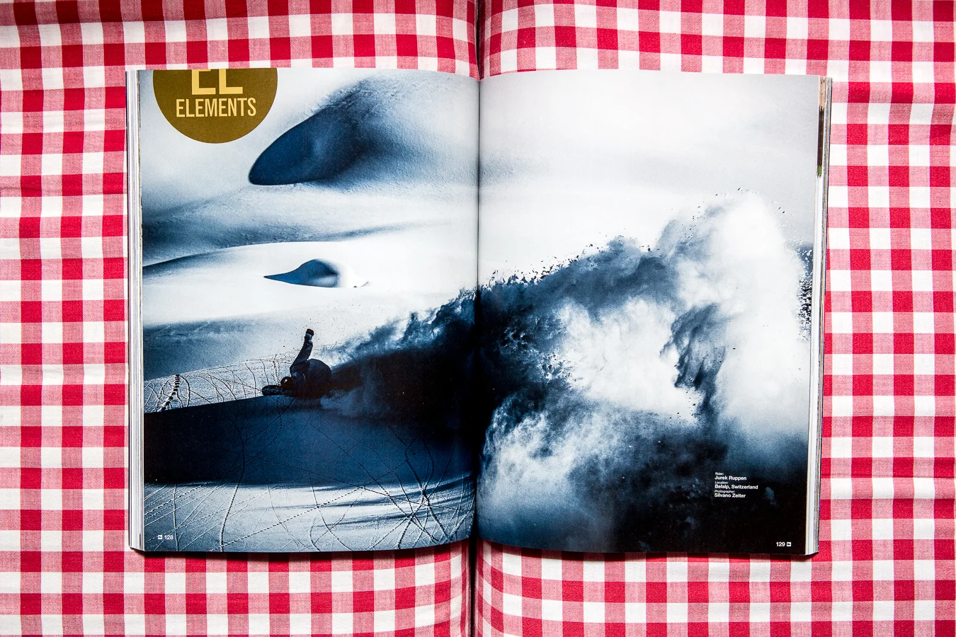 JurekRuppen_Spread_SnowboarderMag_Snowboarding_SilvanoZeiter.jpg