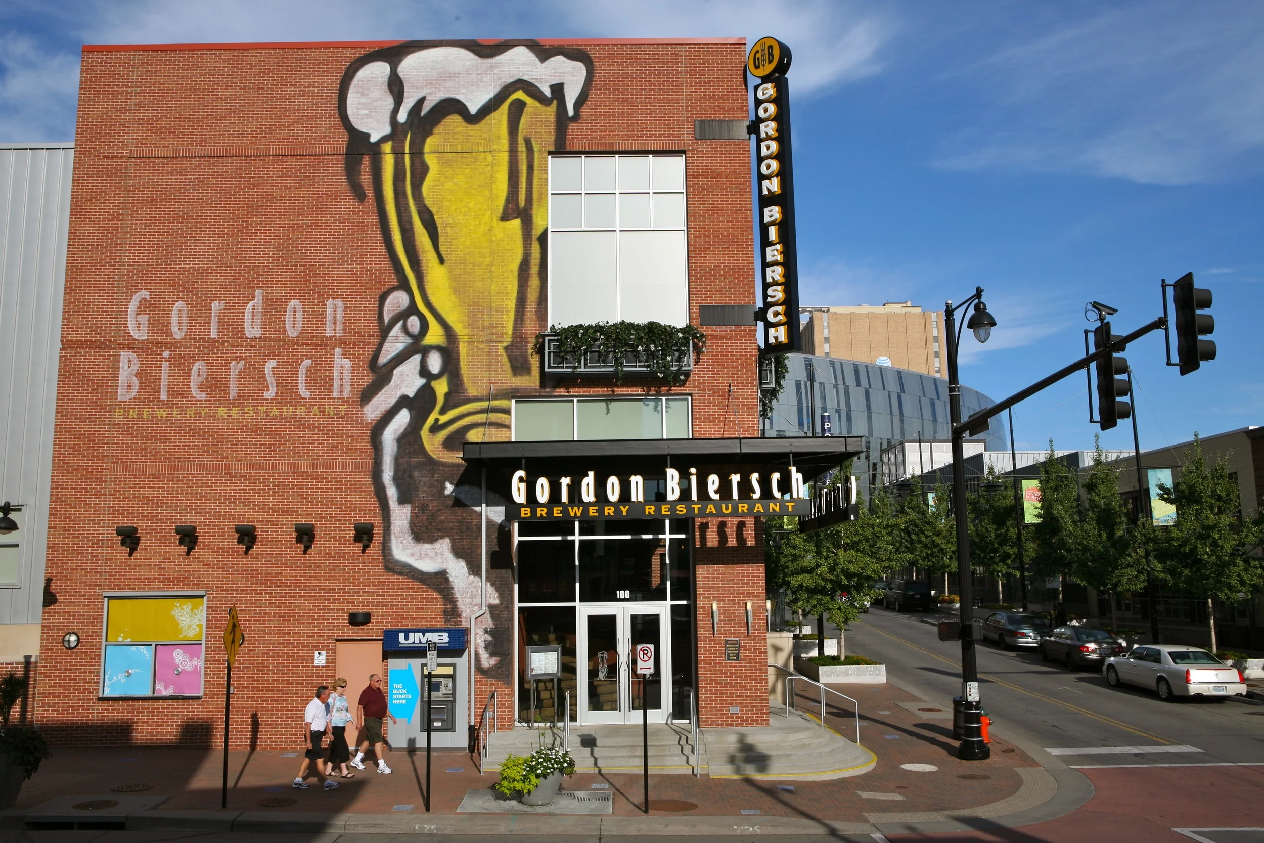 Gordon Biersch Restaurant