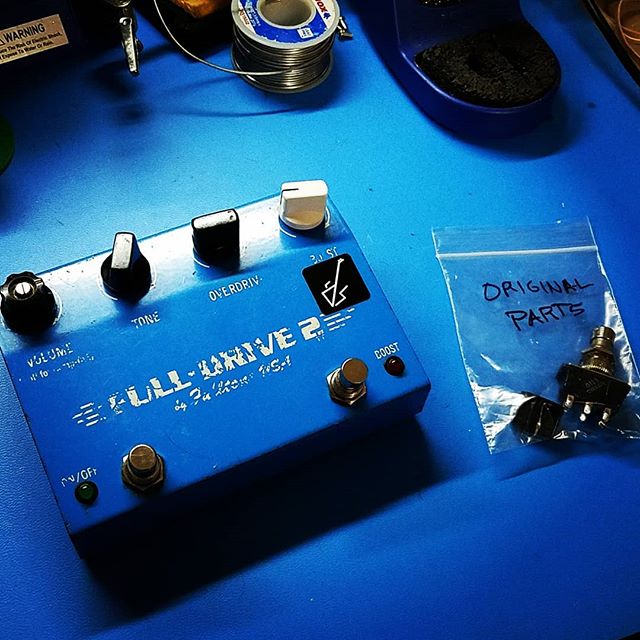 I just finished installing an independent boost circuit on this well loved Full-drive 2. It gets LOUD. 😎