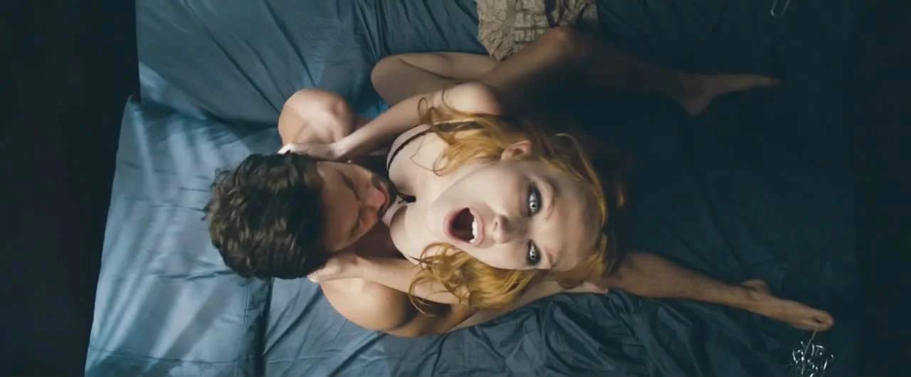 Josephine de La Baume - Kiss of the Damned - 1_3.jpg