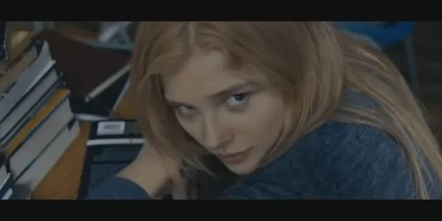 Chloe-Grace-Moretz-Carrie-movie-trailer-2013.jpg