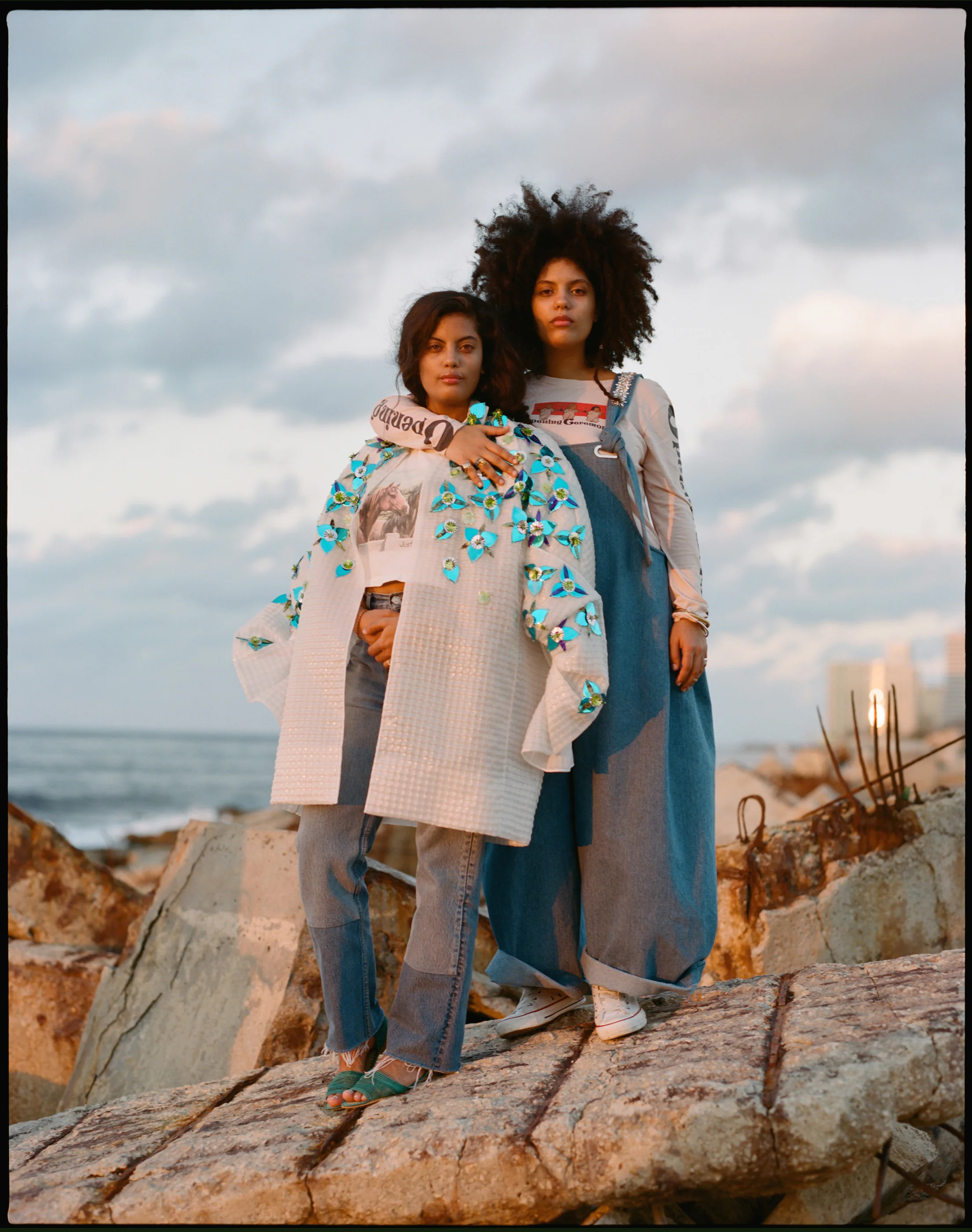 amber_mahoney_fader_magazine_ibeyi_027.jpg