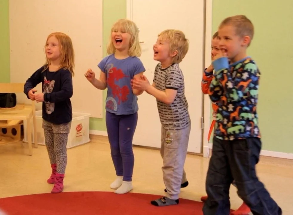 Så använder du retoriklek i förskolan - Del 2: Lekar för känslor och lyssnande