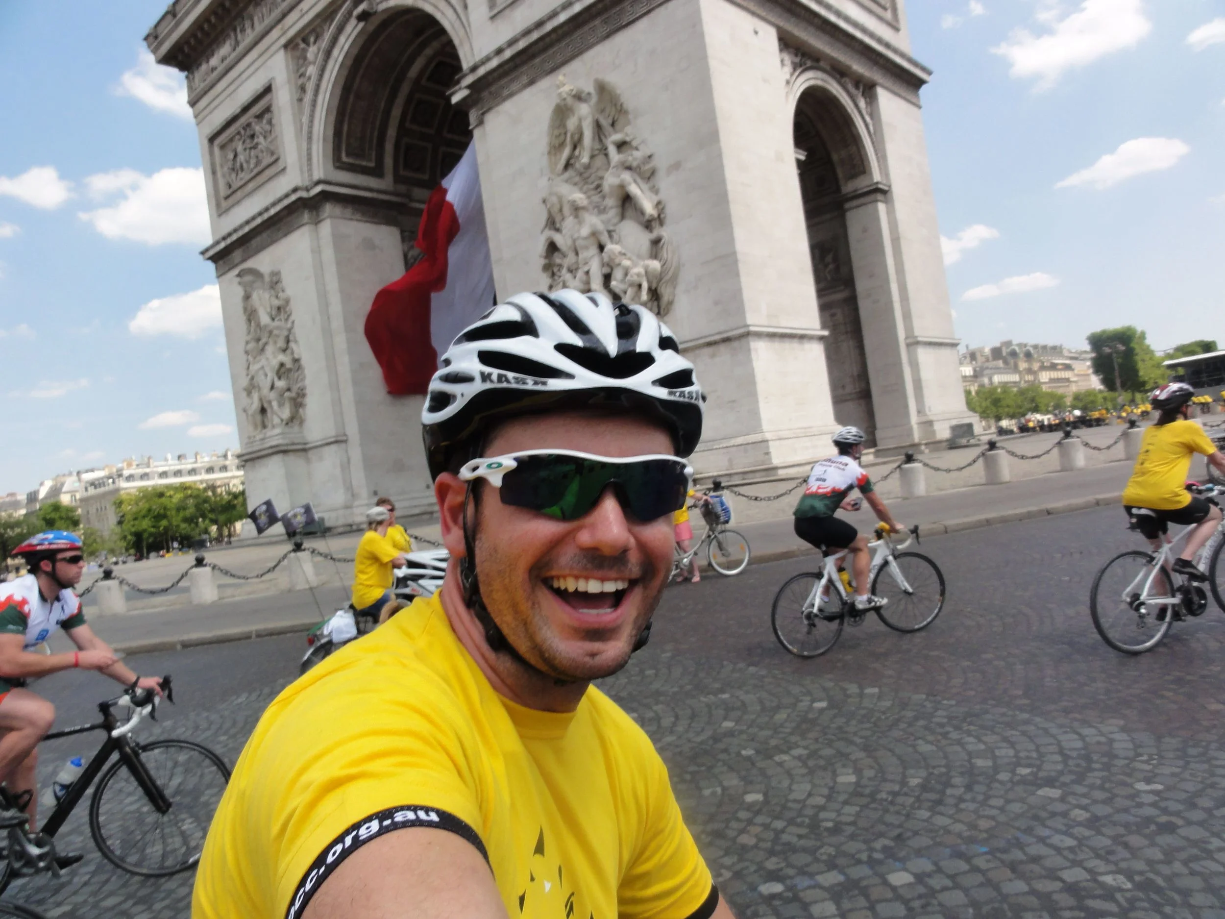 A selfie at the Arc de Triomphe!