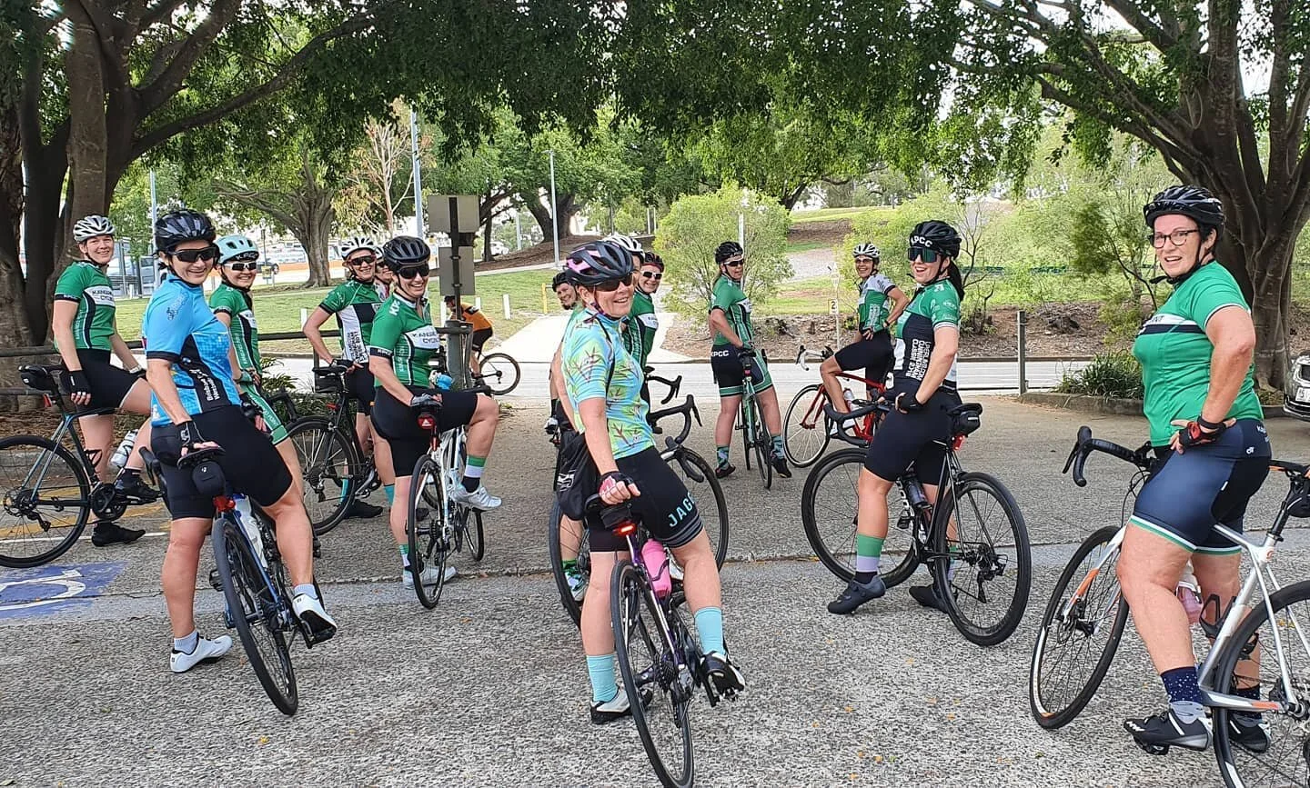 Another great turnout of KPCC ladies for our WOW (Womens only Wednesday) ride. Message us if you want to find out more or join us for a ride! #clublife #greenwhiteblack #kangaroopointcc #championsystem #womensonlywednesday