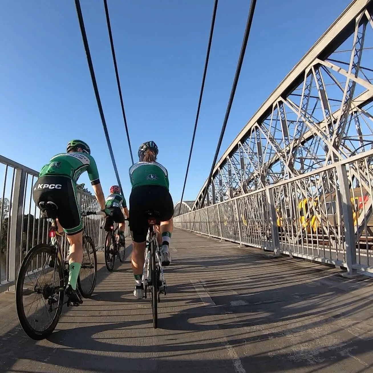 Friday mornings are always better when shared with KPCC clubmates! #clublife #greenwhiteblack #kangaroopointcc #friyay #cyclingbrisbane #championsystem