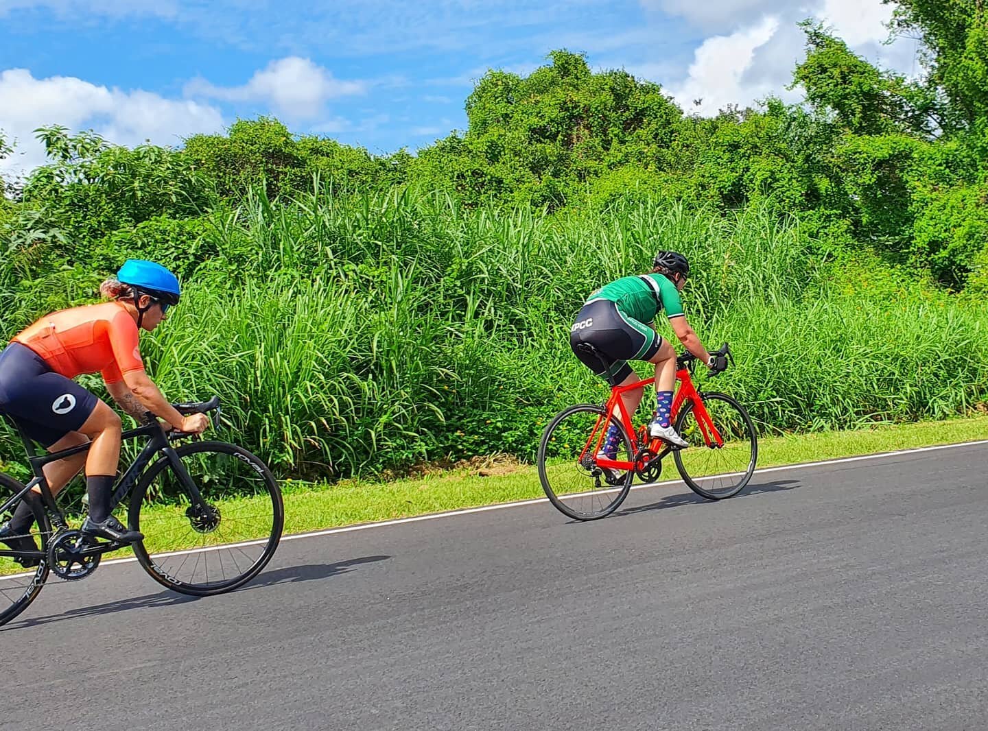Getting our #greenwhiteblack on and racing into the weekend. #greenwhiteblack #clublife #kangaroopointcc #championsystem