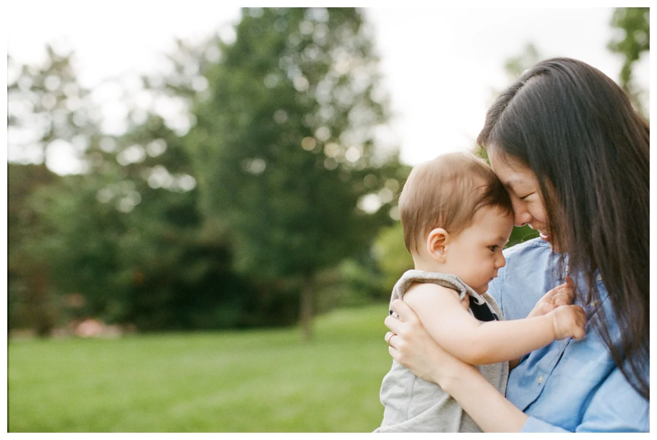 Lily Glass Photography Columbus Ohio Family Portraits Film Photographer Mini Sessions