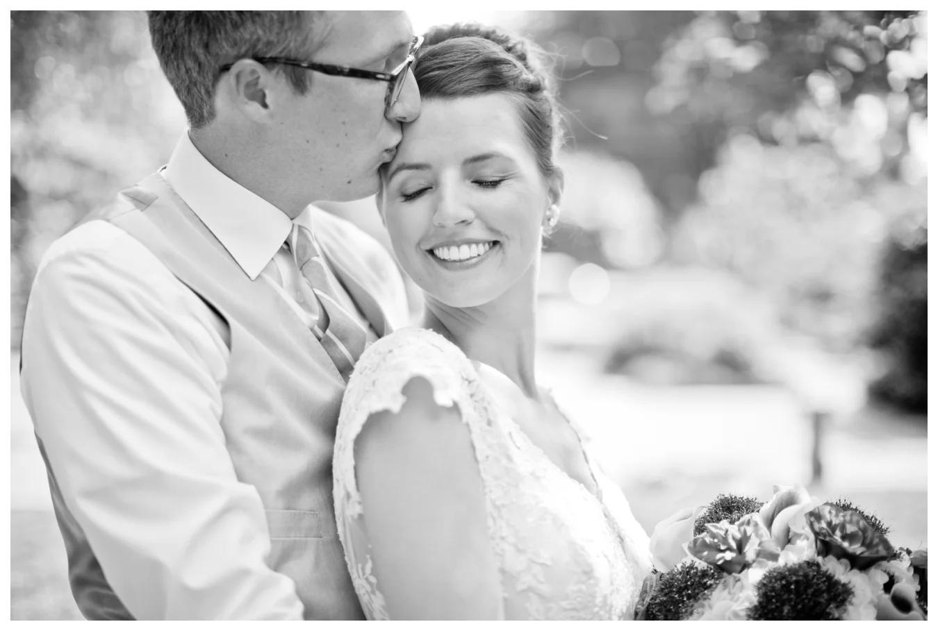 Lily Glass Photography Columbus, Ohio Northbank Park Wedding