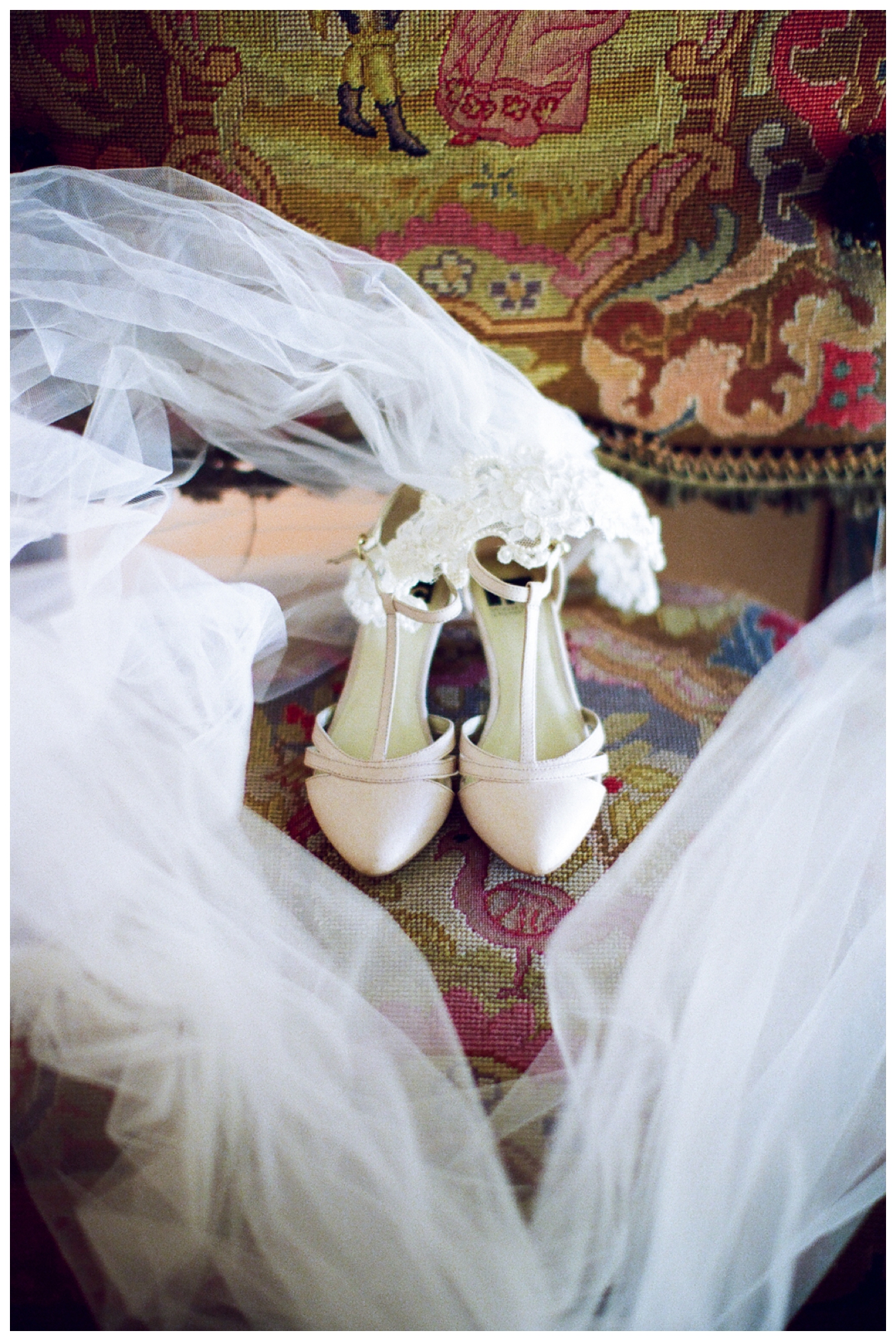 Backyard Southern Wedding | Lily Glass 