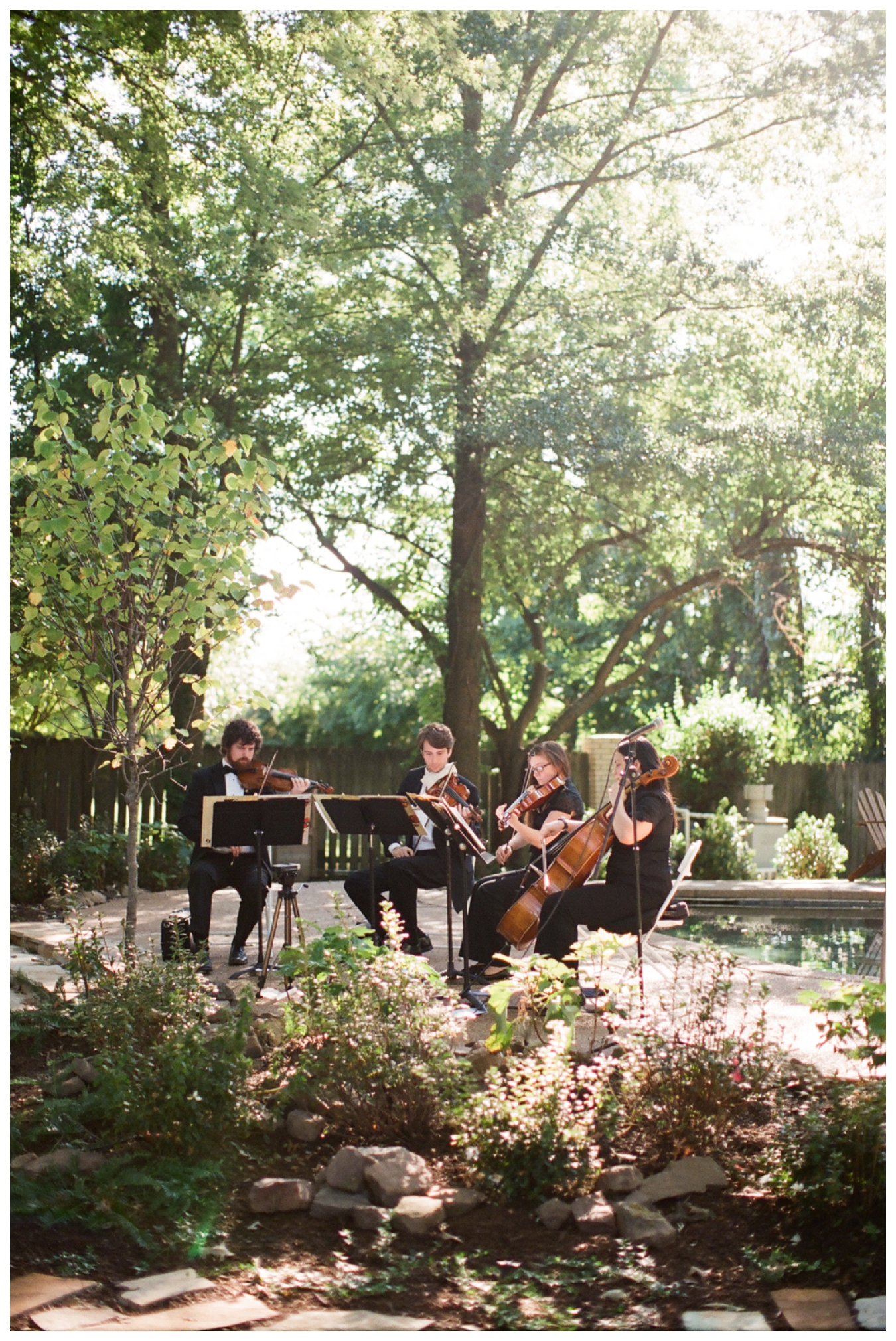 Southern Backyard Wedding | Lily Glass Photography