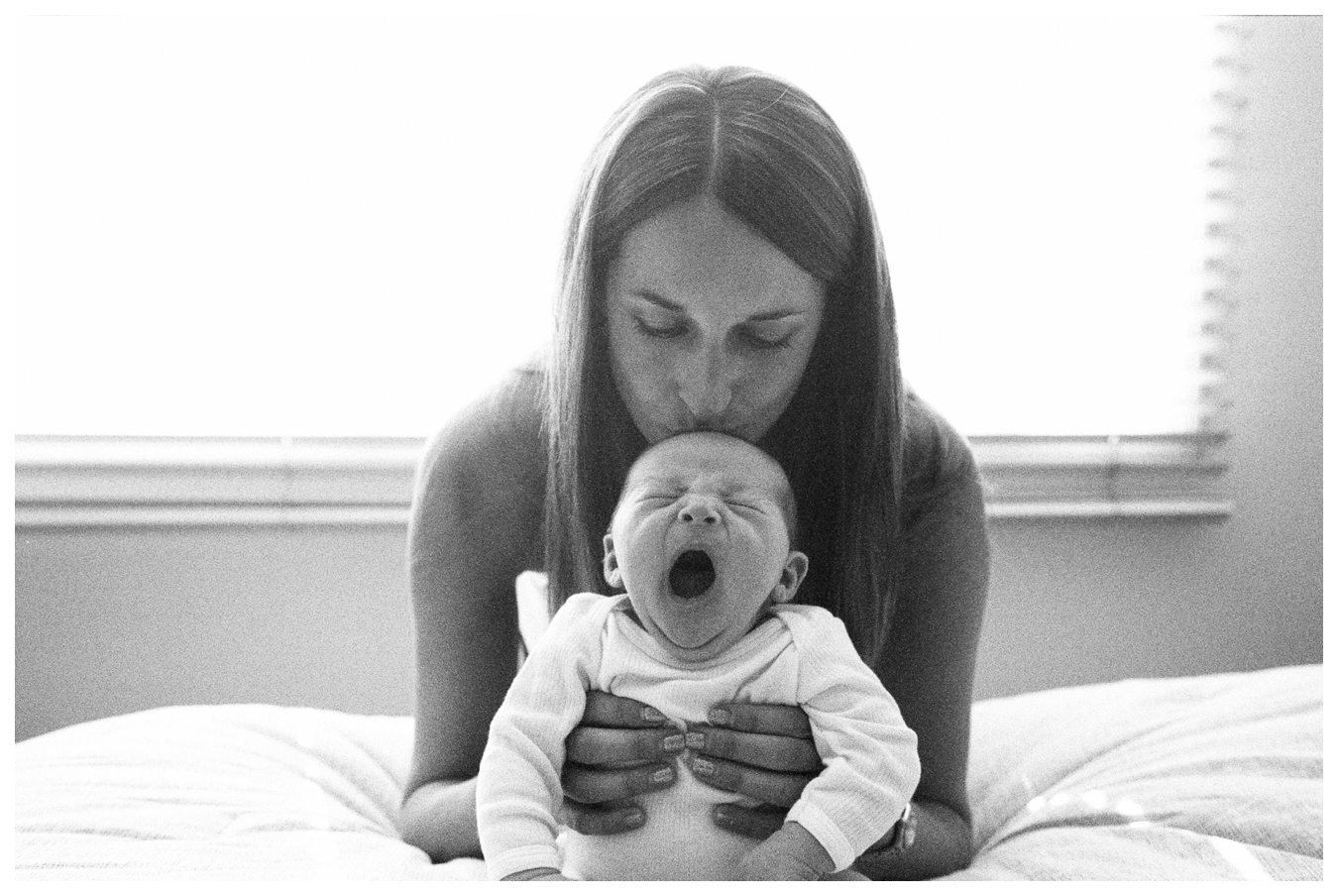 Lifestyle Newborn Portraits | lily glass, los angeles
