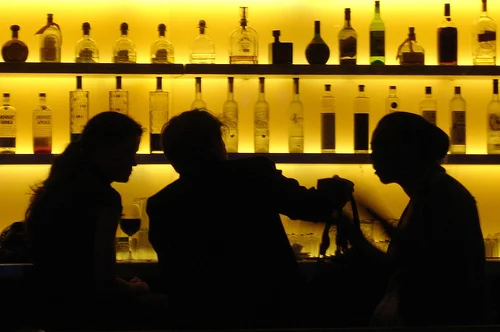 2012.5.3-Crowded-Bar.jpg