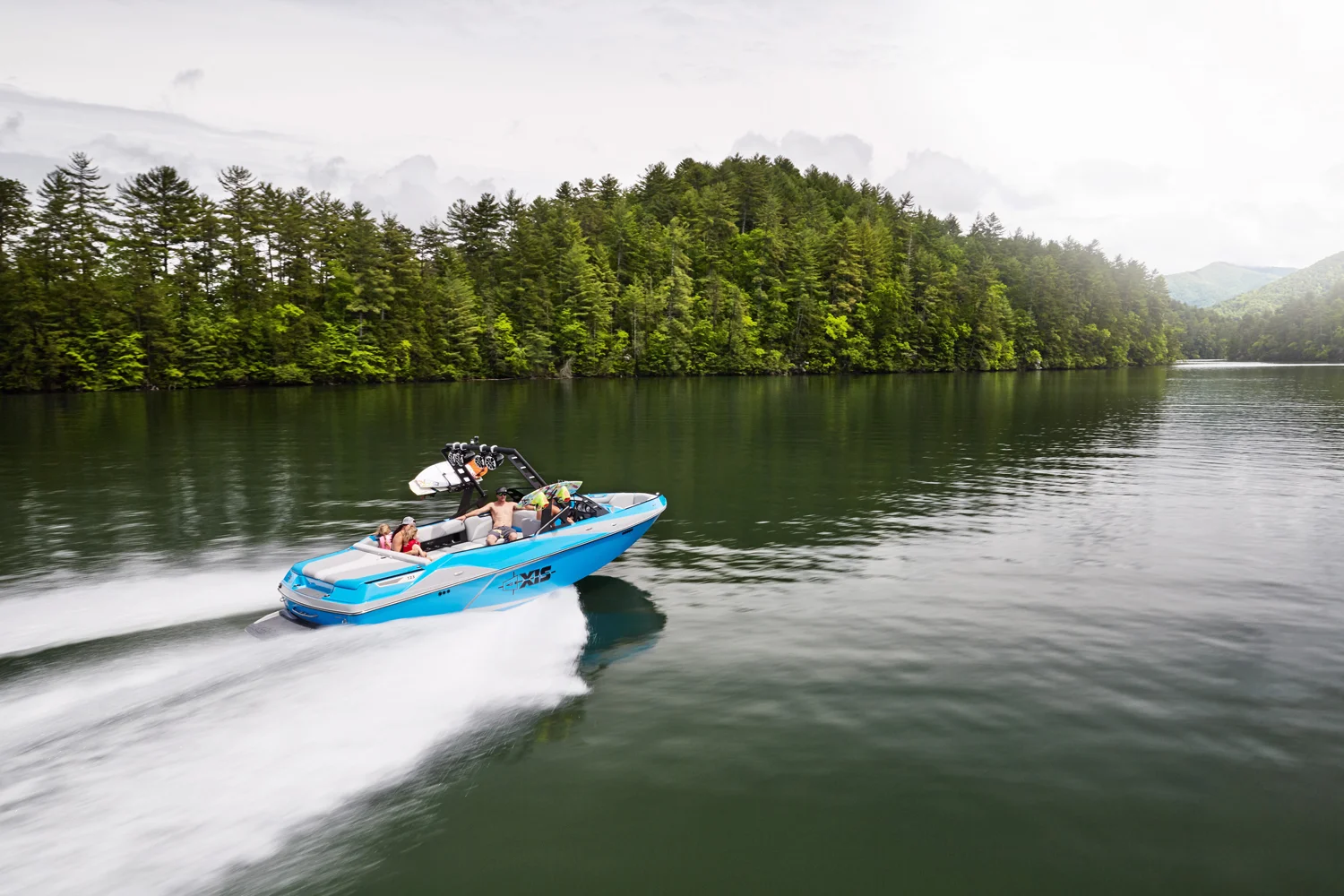 AxisBoatsPort_0007.jpg