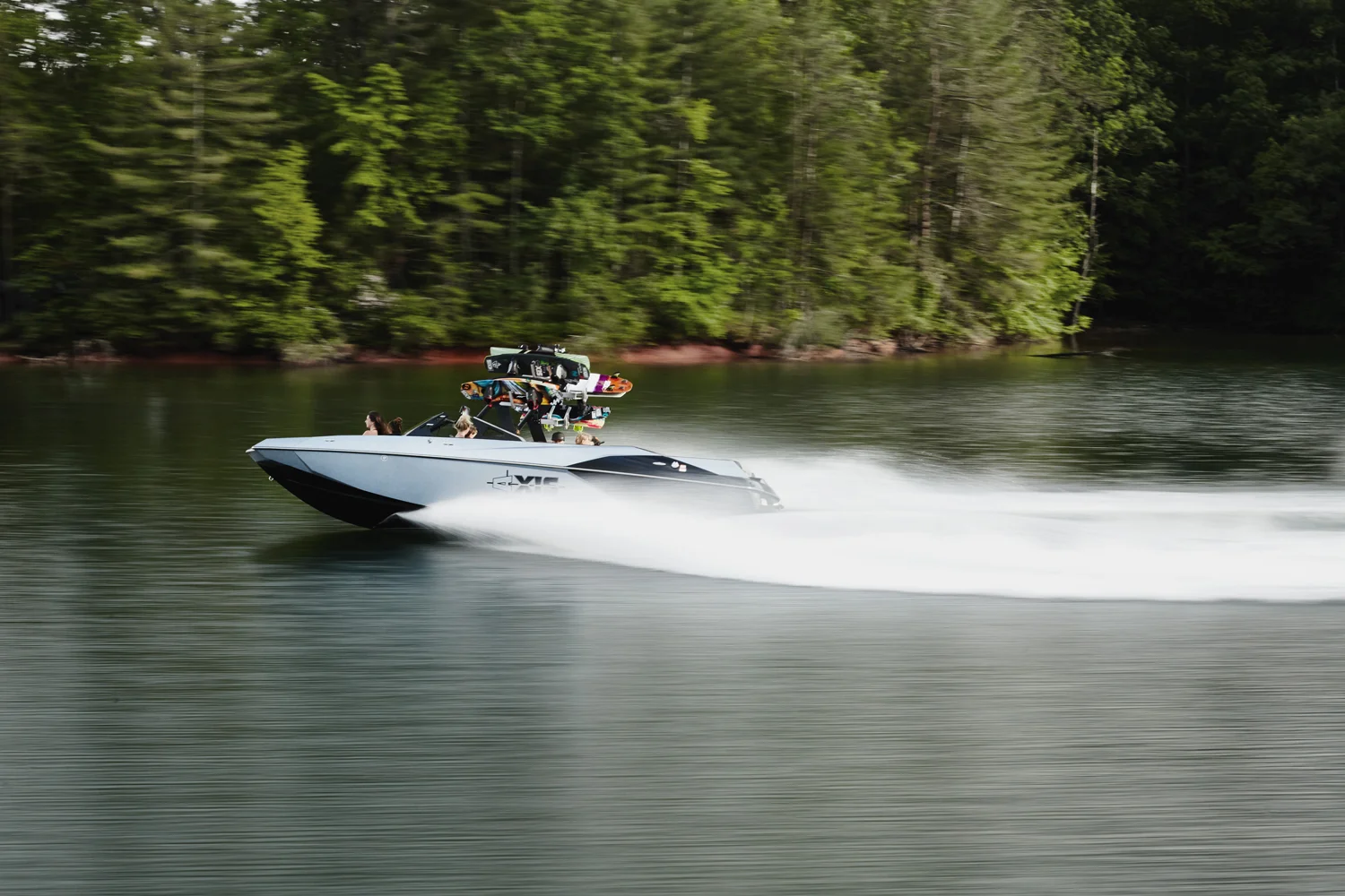 AxisBoatsPort_0019.jpg