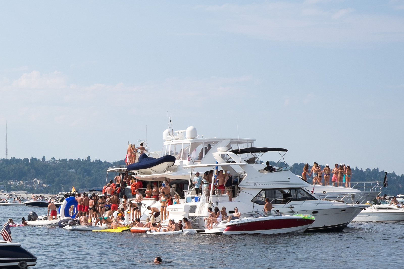 Mo Money Party boat