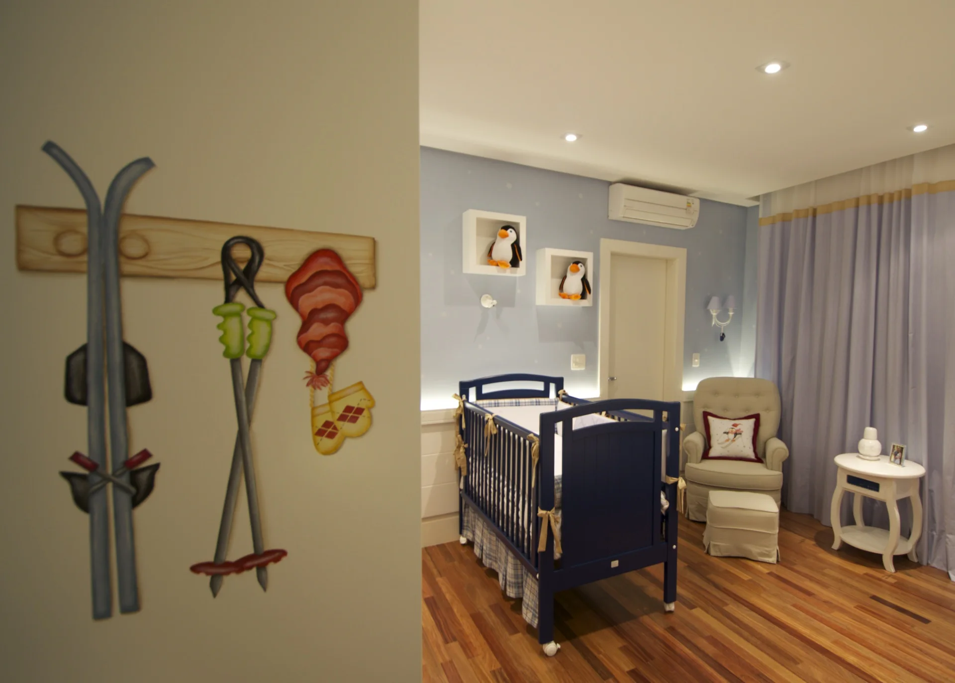 Quarto Pinguin 03.jpg