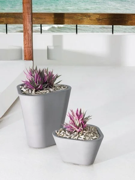 Tao Planters, Crescent Garden