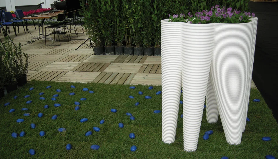 The Vases, Serralunga