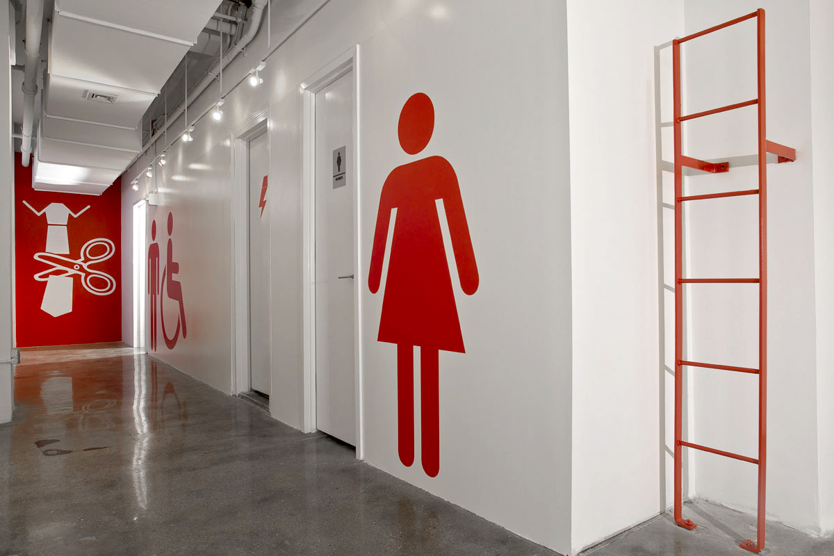06-BATHROOM-JaegerSloanInc.jpg