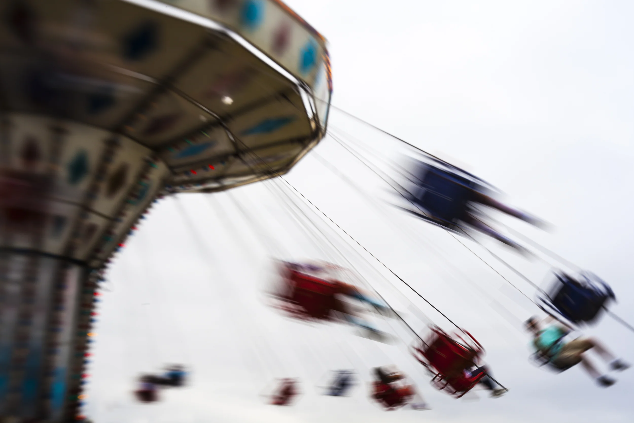 Leonia Carnival, Swinging