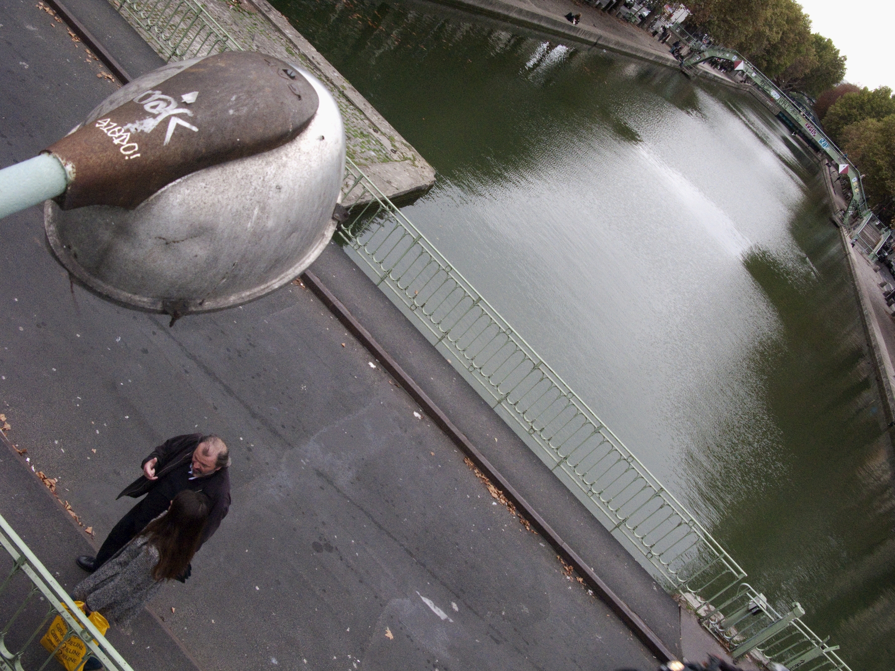Canal Saint-Martin Discussion