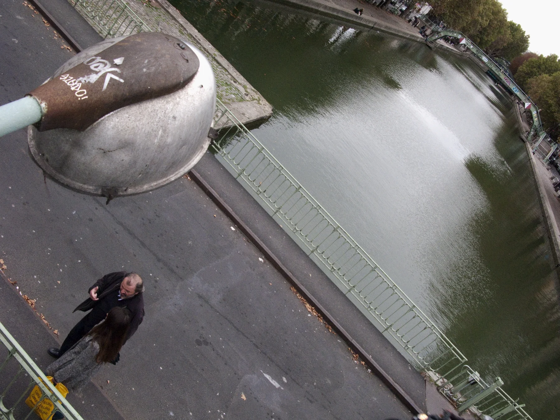 Canal Saint-Martin Discussion