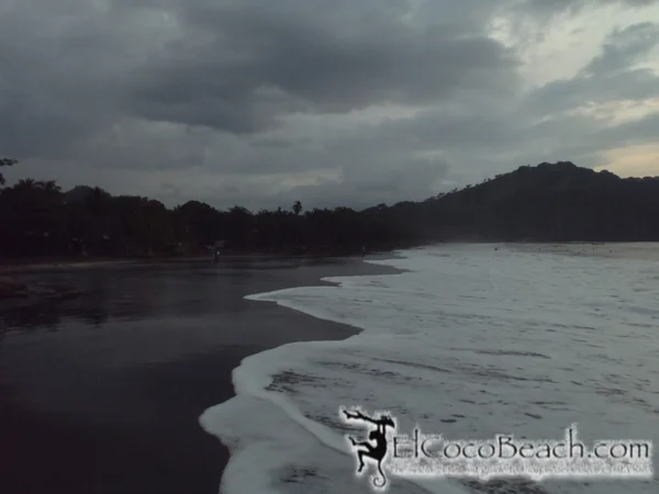 swell.23.elcocobeach.jpg