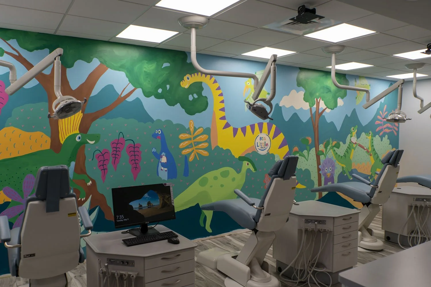  Little Big Smiles (2023) 