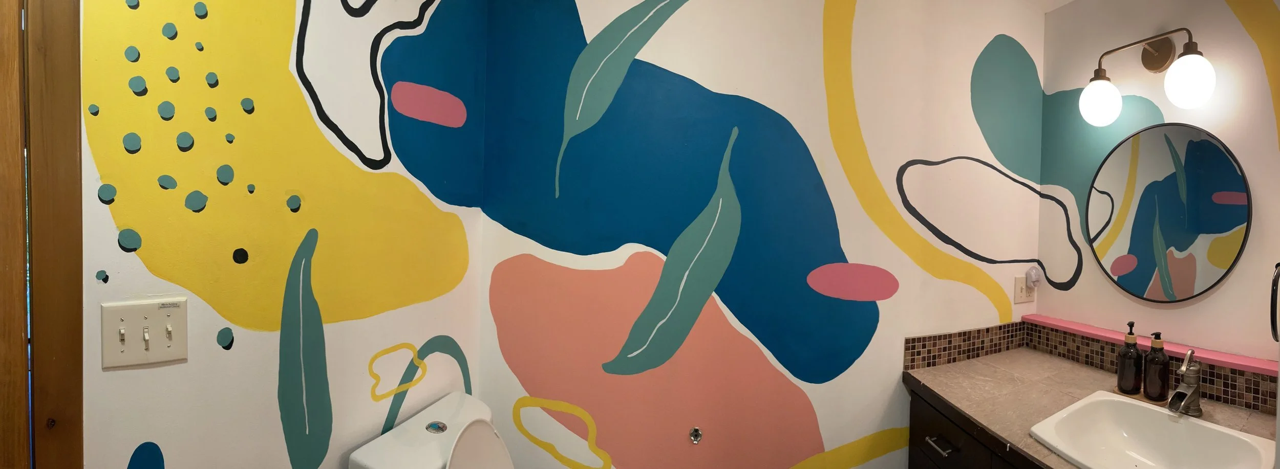  Vibrant Mountain (2022) 