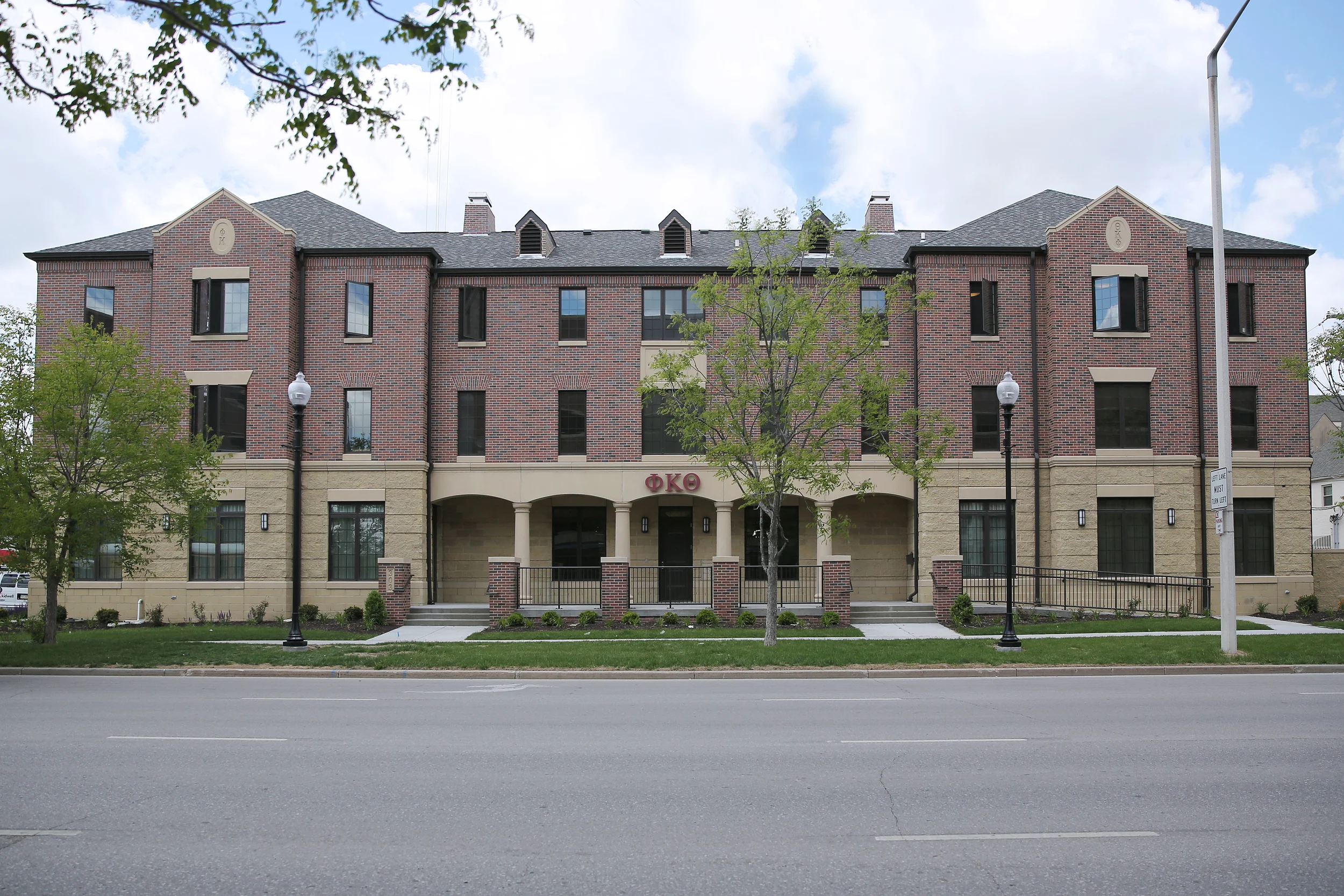 Phi Kappa Theta Fraternity — Clark Architects Collaborative 3