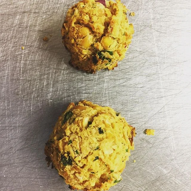 Working on a new #bakedfalafel for a #heathlylifestyle #mediterraneandiet #healthyfood #grateful #thankyou #merci #chickpeas #garlic #parsley #coriander #redonion #oliveoil #honey #yeshoney