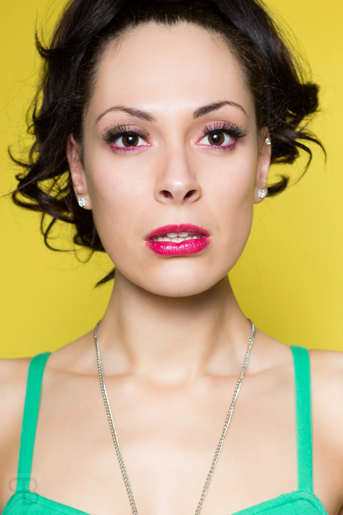 20042013_KatherineGeorgina_Studio_7750_178-Edit_WebWM.jpg