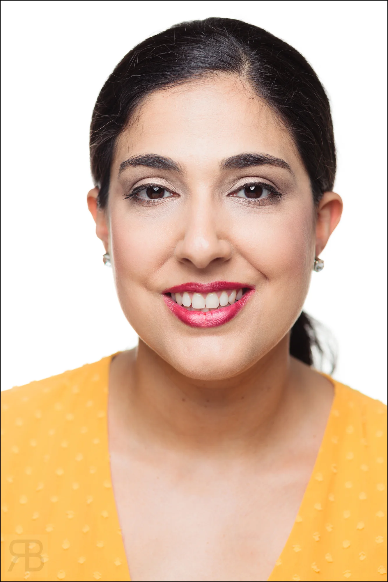 270718_HeadShotBook_Saba_55930083-E_WebWMig.jpg