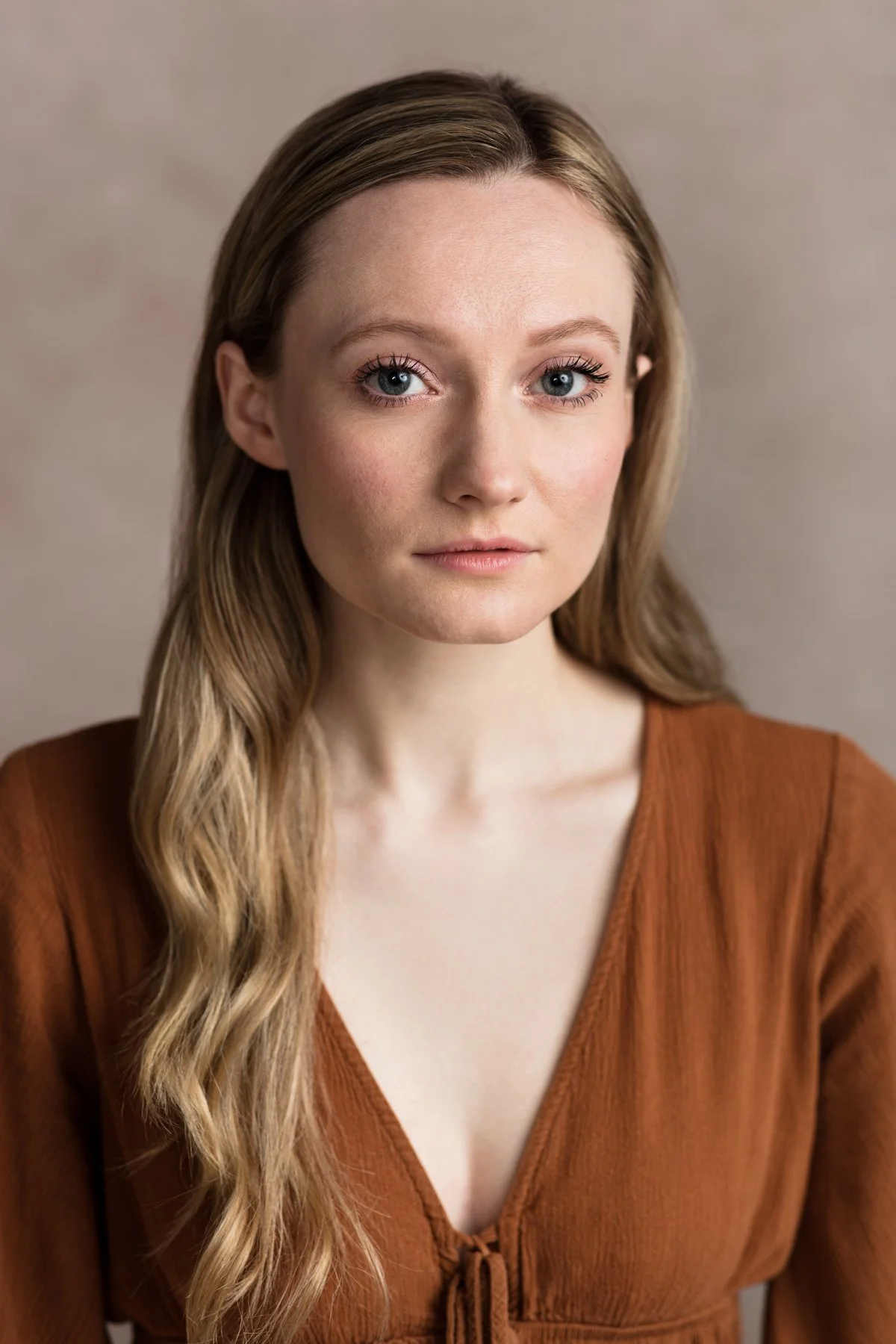110523_EowynLuna_ActorHeadshots_0085085_RT_edit_WebNoWM.jpg