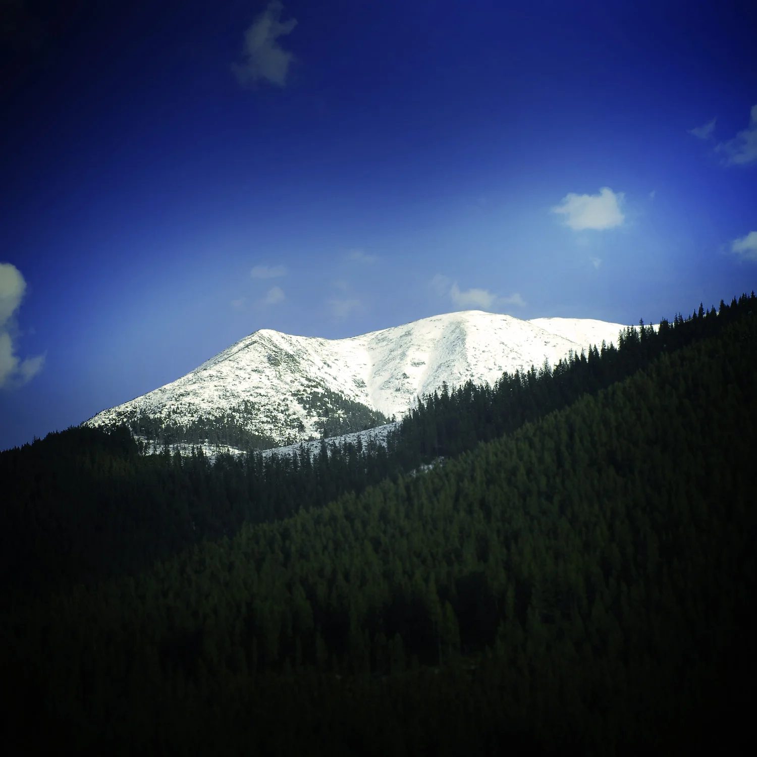 Mountains_2.jpg