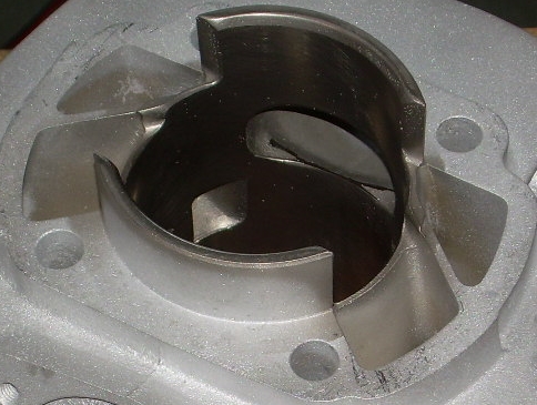 Stock transfer ports on a GYT Cylinder (stolen from Vallyrider and his rebuild thread, http://advrider.com/forums/showthread.php?t=557469