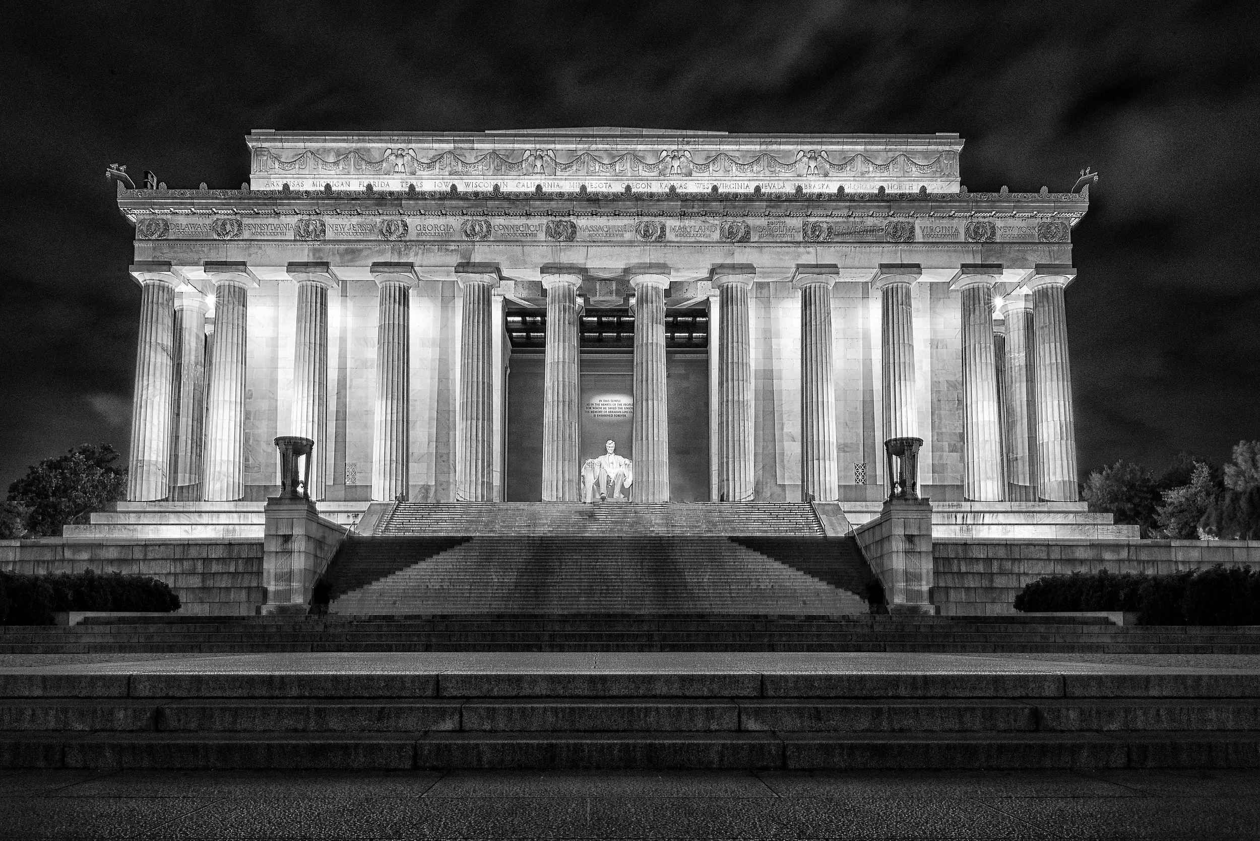 DSC_3677bw.jpg
