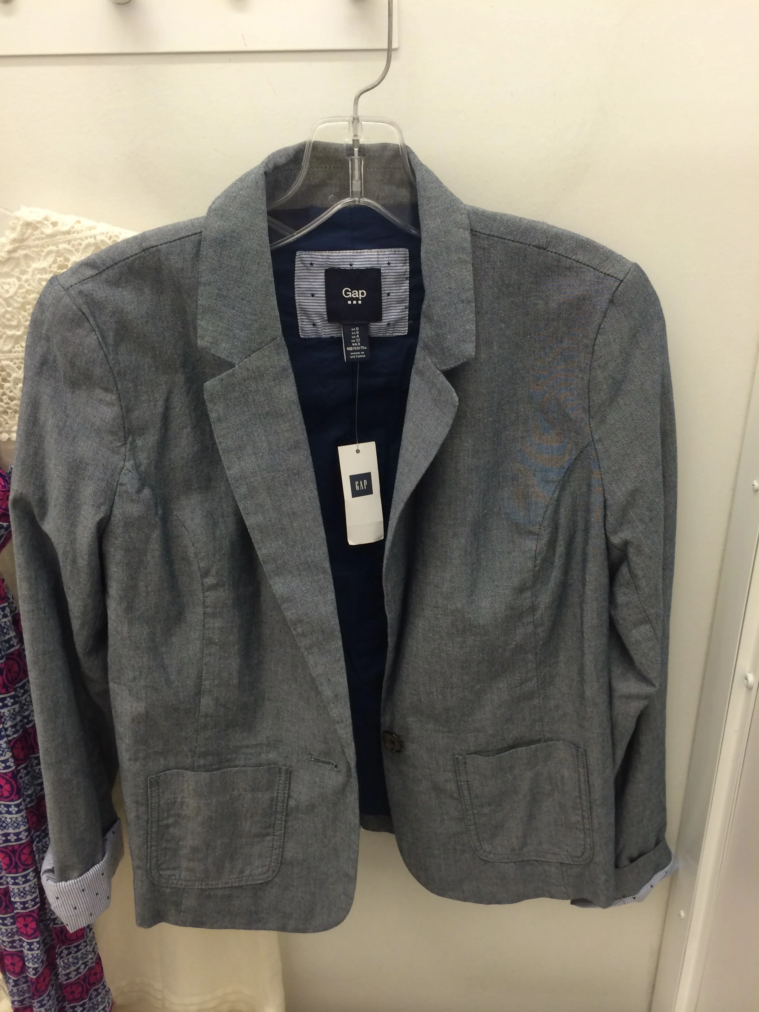 gap_denim_blazer.jpg