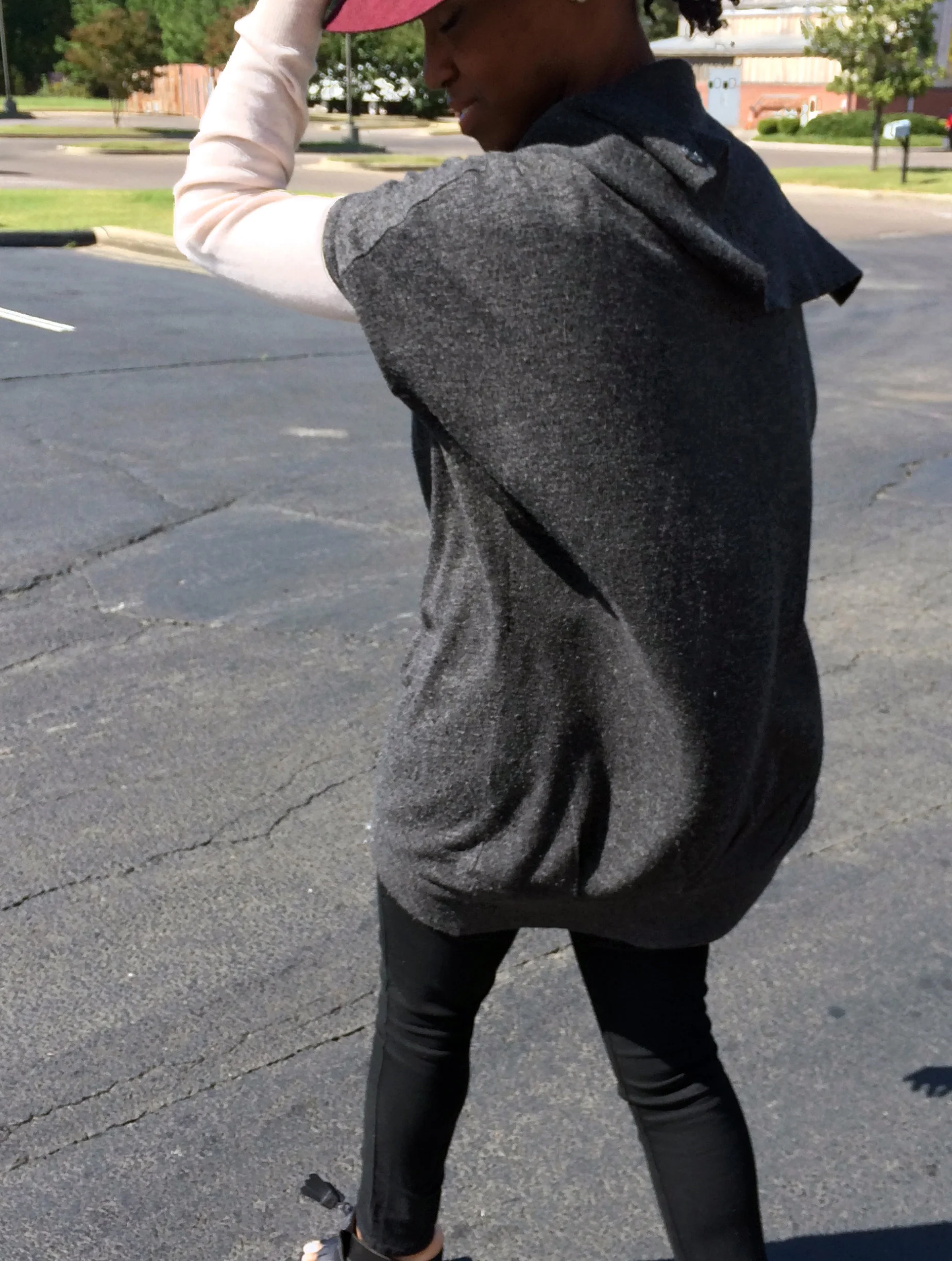 gray_oversized_cardigan.jpg