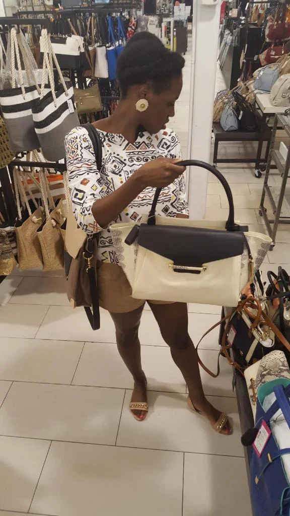 black-white-purse.jpg