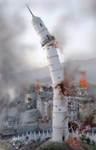 Dharahara Tower, which I always knew as Bhimsen Tower. How sad that perhaps the most alarming earthquake photograph ever taken is part of the legacy of the 2015 Nepal Earthquake. Photographer unknown.