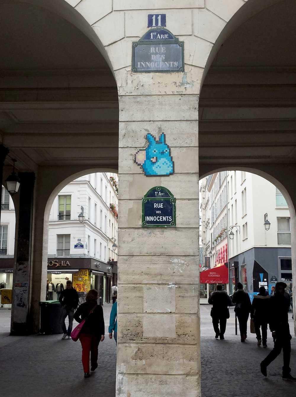  Parisian street art. Invader, possibly? 