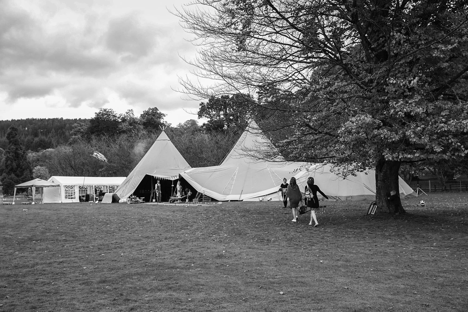 Glan-Usk-Estate-Brecon-Wedding-Photographer-Wales-034.jpg