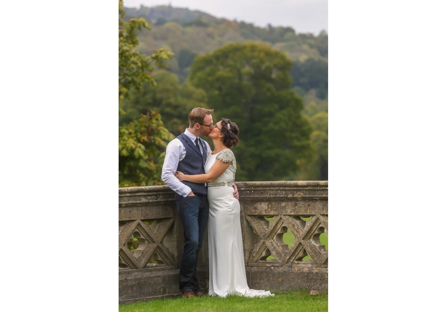 Glan-Usk-Estate-Brecon-Wedding-Photographer-Wales-048.jpg