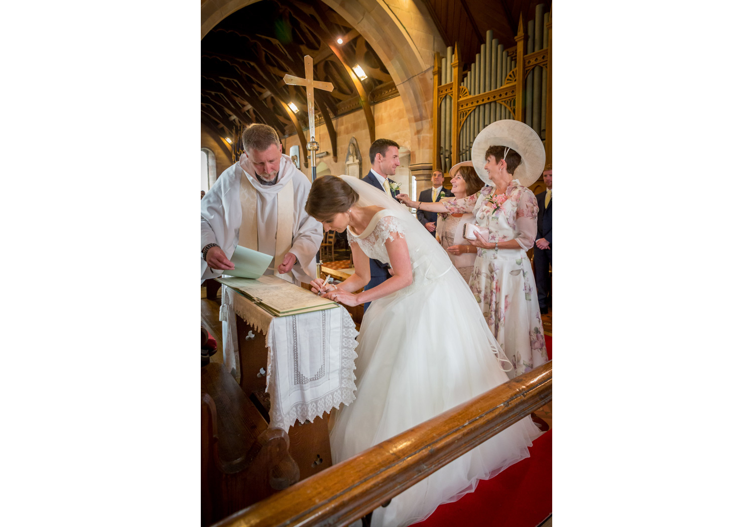 barn-brynich-wedding-photographer-brecon-wales-035.jpg