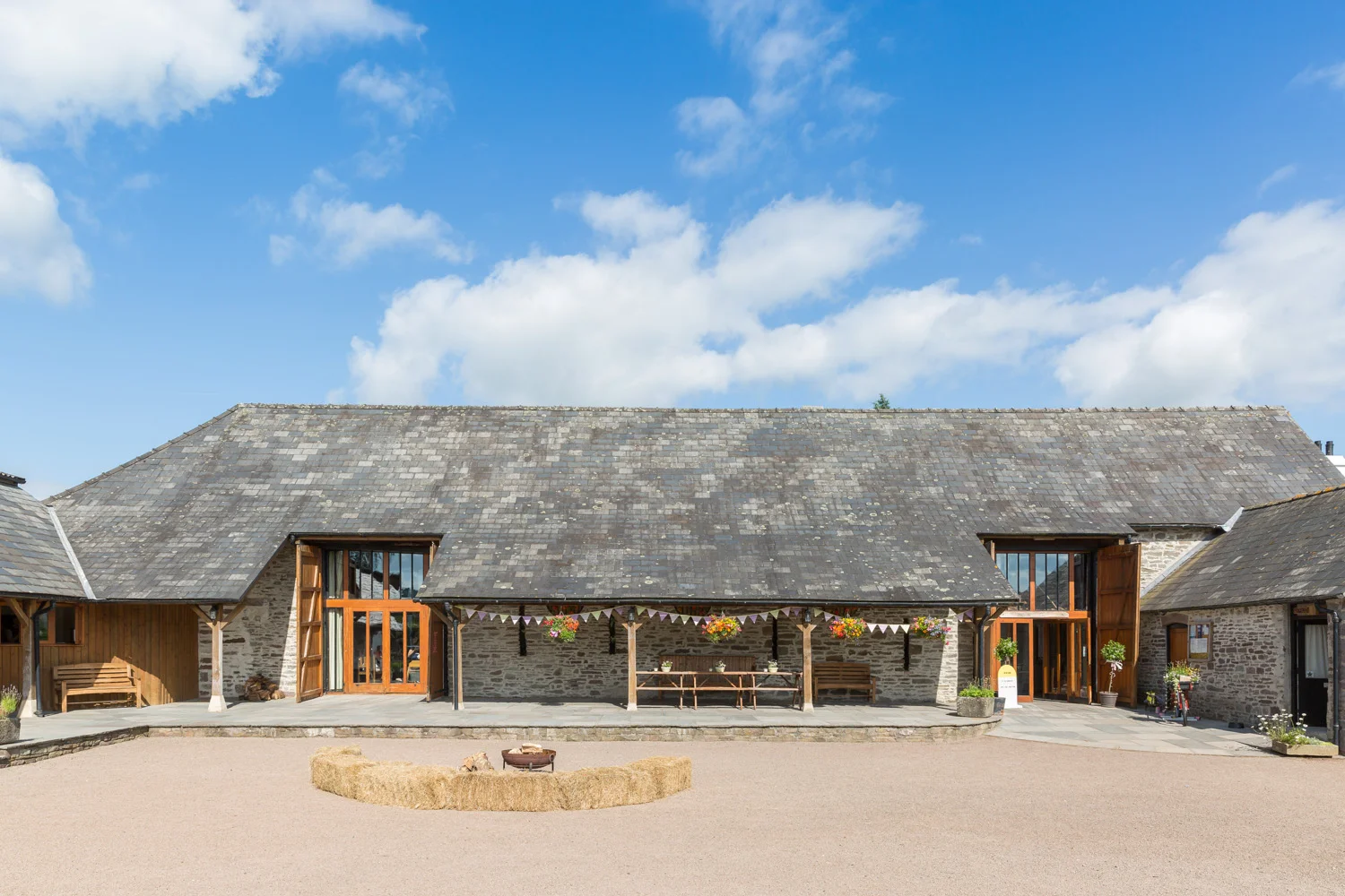 barn-brynich-wedding-photographer-brecon-wales-058.jpg